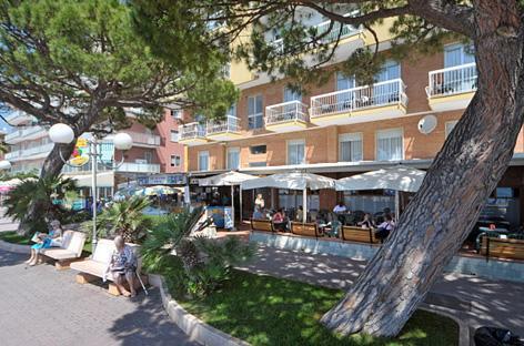 Albergo Anita San Bartolomeo Al Mare Esterno foto